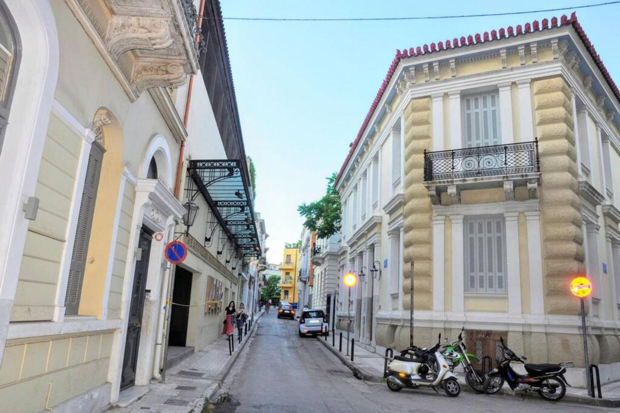 Lovely Apartment In Plaka Athens Exterior photo